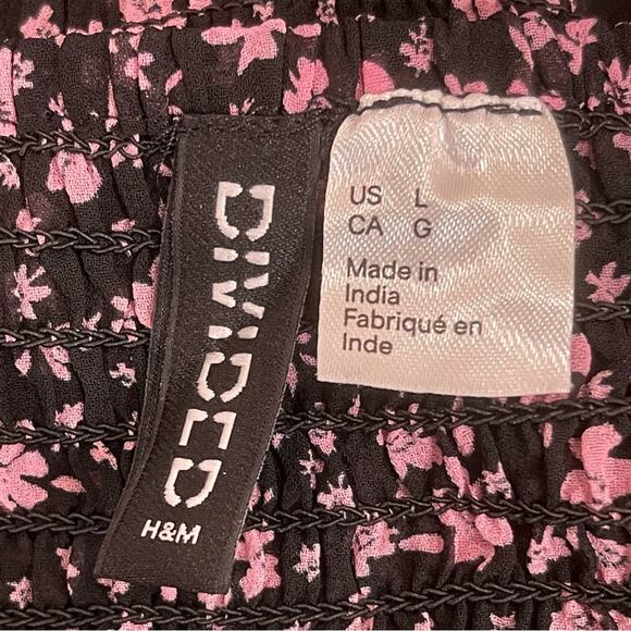 H&M Divided Black & Pink Floral Long Sleeve Crop Top w/ Smocked Back - Large - Picture 9 of 12